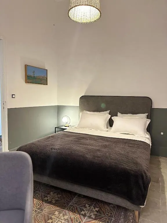 Homestay szállás Private Rooms In Authentic Apartment In Old Town Of Tunis, Near Medina Tunézia